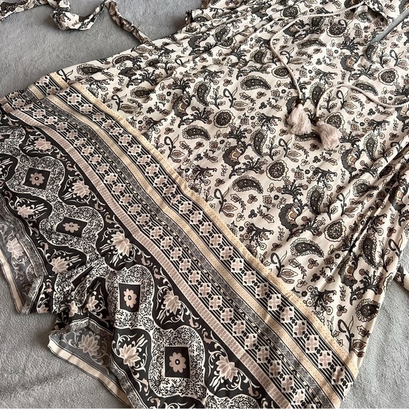 NWT Spell & The Gypsy Collective Journey Flounce Sleeve Paisley Playsuit Romper - Picture 10 of 17
